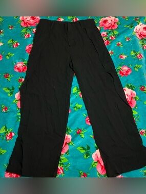 Zara Women's Black Wide-Leg Trousers